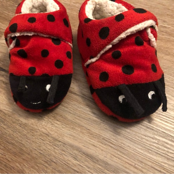 Ladybug slippers 5/6 - Picture 2 of 7